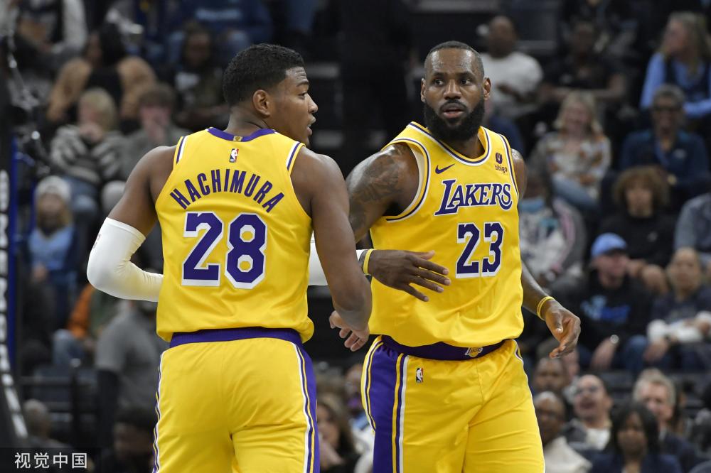 在社交媒体 在社交媒体